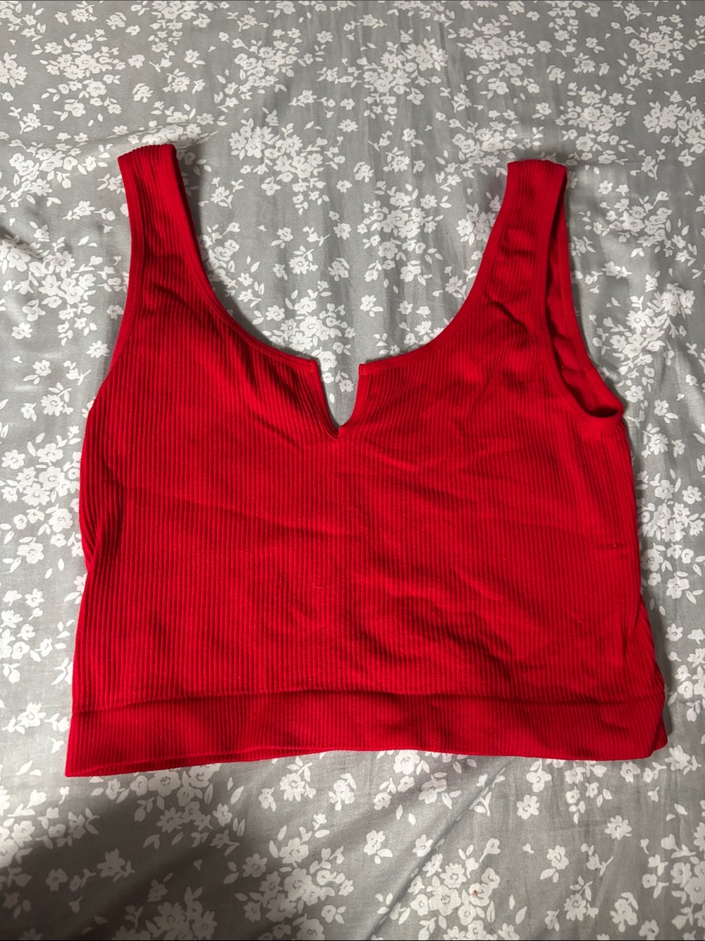 Women's Red Ribbed Notch Crop Tank Top s/m